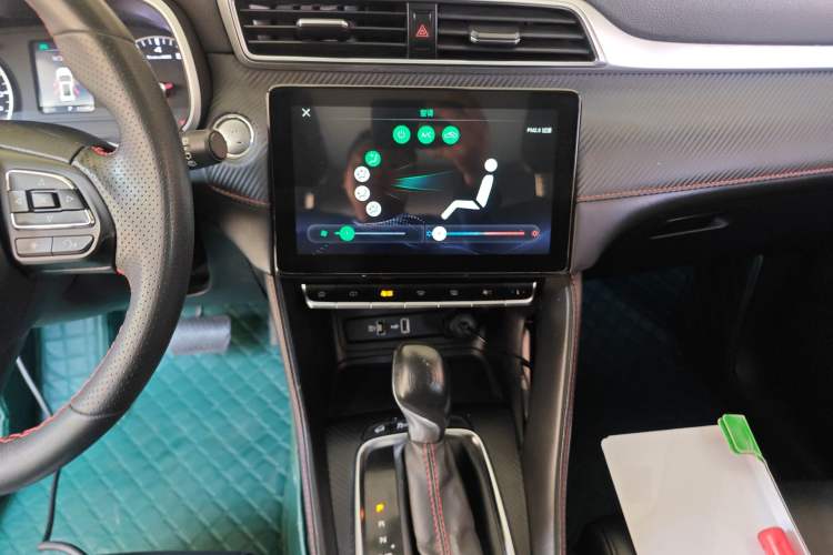 Used MG ZS 2020 180 DVVT Automatic Lite Audio And AC Panel