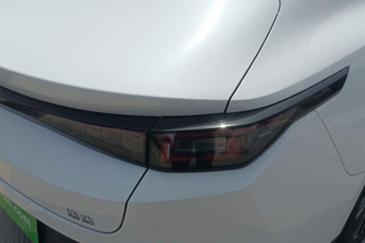 Used CHANGAN Eado 2025 Blue Whale 1.5T 500Bar Prestige Model
