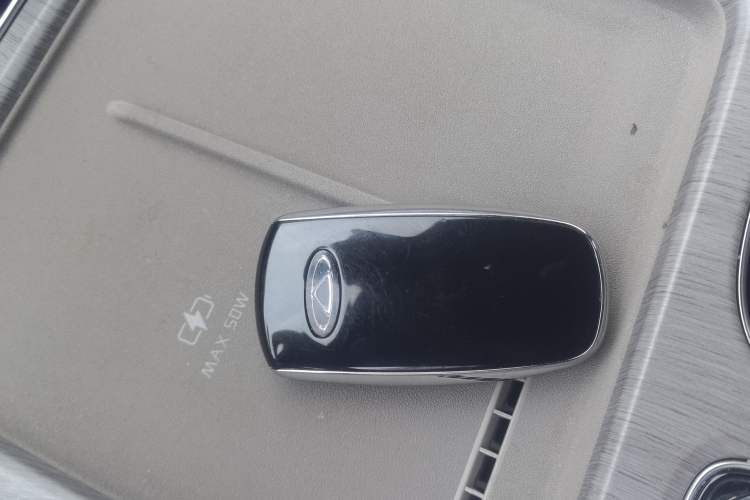 Used Chery Tiggo 8 PLUS C-DM 2025 1.5T 116 km Prestige Version 5 Seats
