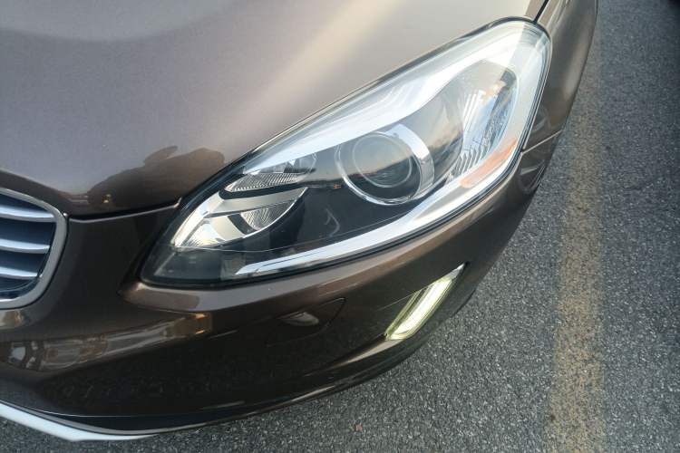 Used Volvo XC60 2015 T5 Smart Upgrade Model
