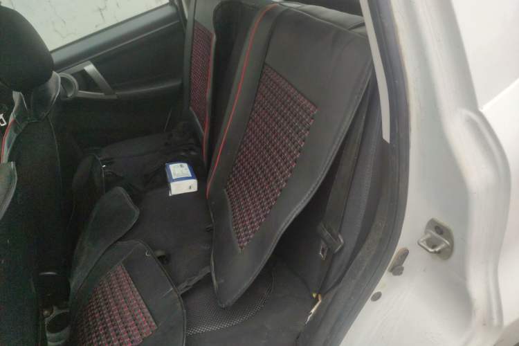 Used JAC Group Yueyue 2012 CROSS 1.0L Luxury Model