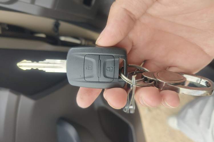 Used Wuling Hongguang V 2022 1.5L Jingqu Version Hydraulic Power Steering LAR