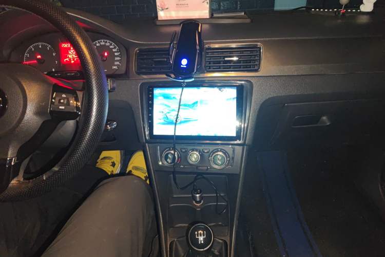 Used Volkswagen Santana 2013 1.4L Manual Fashion Edition
