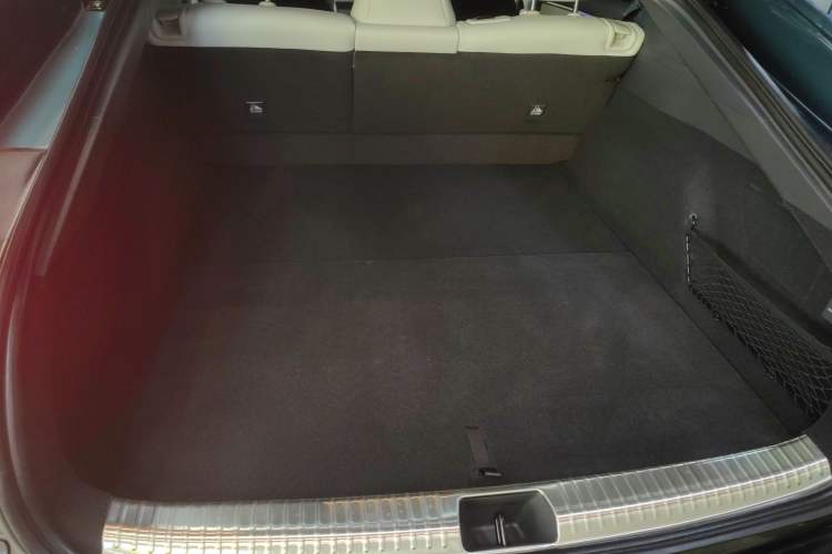 Used XPeng P7 2025 Model—750 All-Wheel-Drive High-Performance Ultra