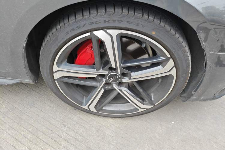 Used Audi A4L 2022 45 TFSI quattro Prestige Dynamic Edition Right Front Wheel Hub