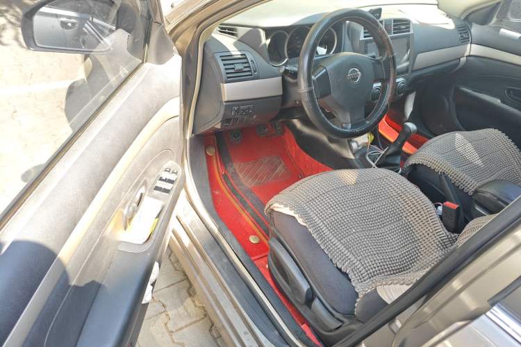 Used Nissan Sylphy 2018 Classic 1.6XE Manual Comfort Edition Driver Seat