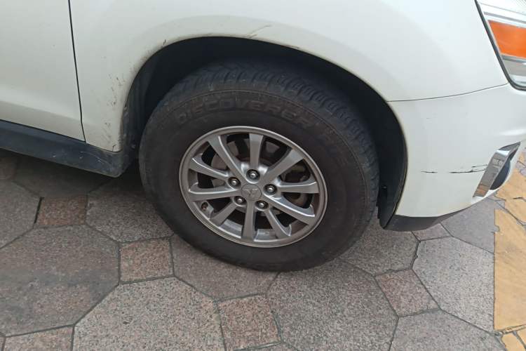 Used Mitsubishi ASX 2013 2.0L CVT Two-Wheel Drive Luxury Edition
