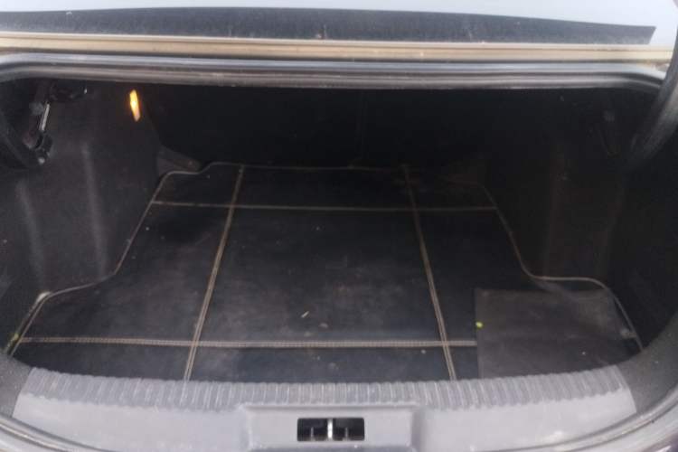 Used DS 5LS 2015 1.6T Luxury Edition THP160 Trunk