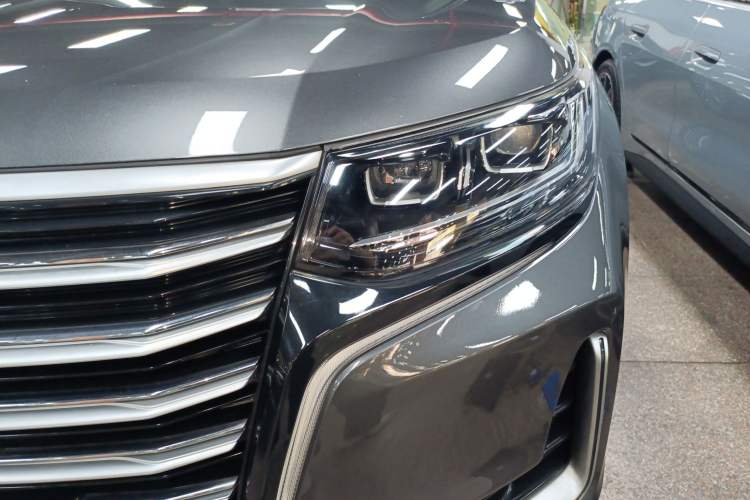 Used CHANGAN CS95 2019 2.0T Two-Wheel-Drive Luxury Version
