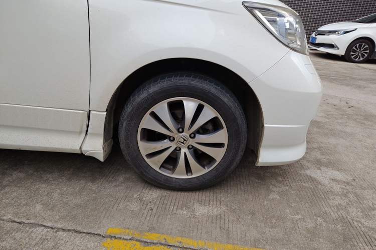 Used Honda Elysion 2015 2.4L VTi-S Prestige Edition Right Front Wheel Hub