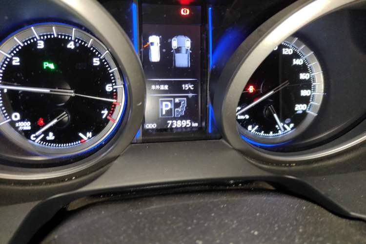 Used Toyota Prado 2016 3.5L Automatic TX-L Odometer Close Up