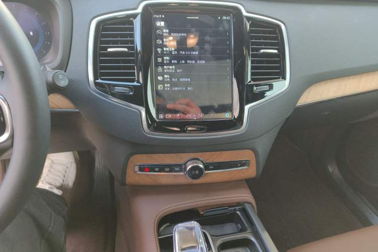 Used Volvo XC90 2024 B6 Zhiyi Luxury 7-Seater