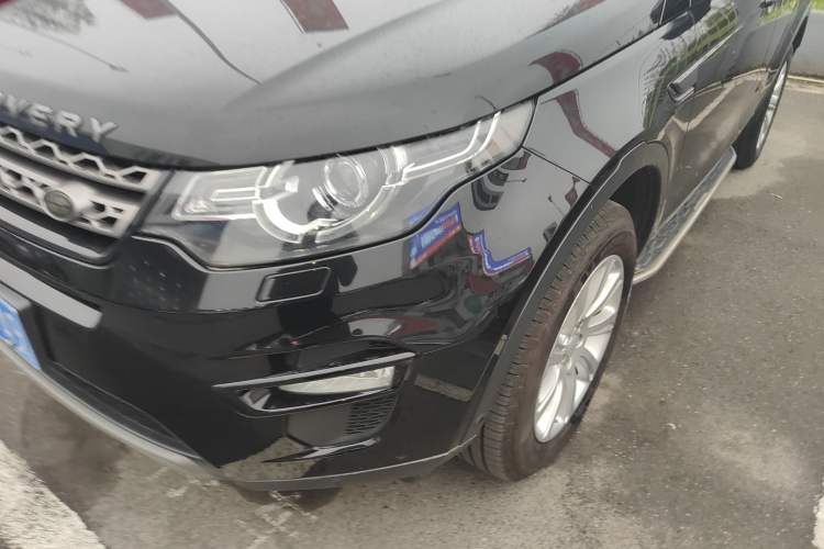 Used Land Rover Discovery Sport 2018 240 PS SE Version Left Front Headlight