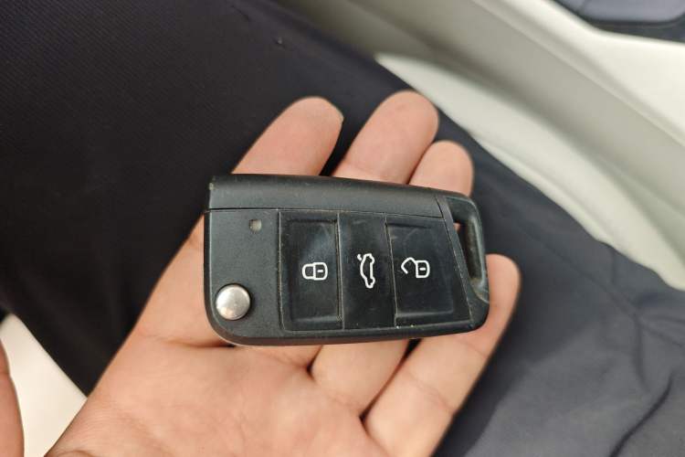 Used Volkswagen Lamando 2015 330TSI DSG Luxury Edition Vehicle Key