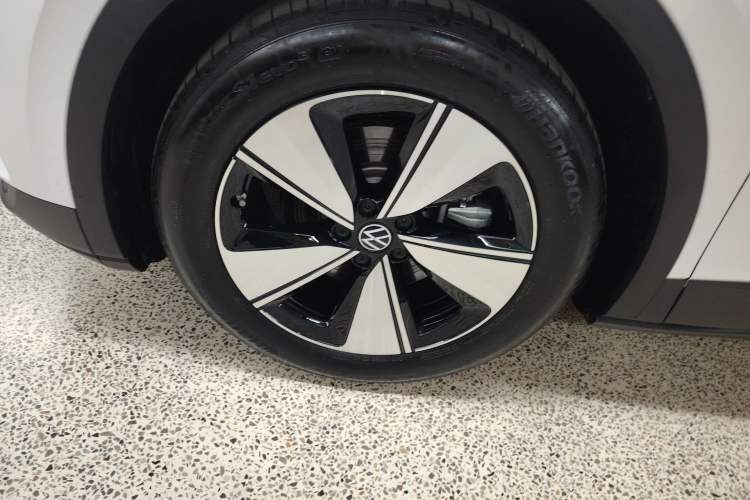 Used Volkswagen ID.4 X 2025 Smart Version Pure & Intelligent Enjoyment Edition Left Front Wheel Hub