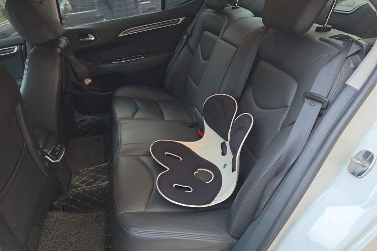 Used Citroen C4L 2014 1.6THP Intelligent Drive Automatic Dynamic Model
