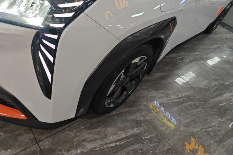 Used AION Y 2021 70 Intelligent Dynamic Edition Left Front Wheel Hub