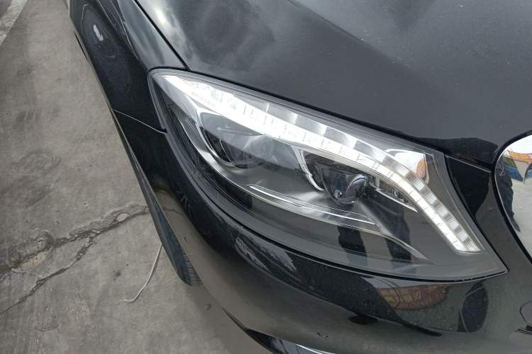 Used Mercedes-Benz S-Class 2014 S 320 L Business Model Right Front Headlight