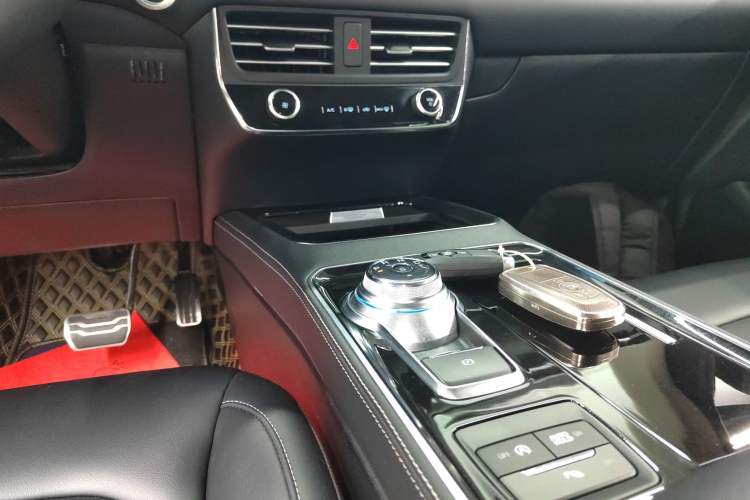 Used Ford Edge 2021 PLUS EcoBoost 245 Two-Wheel-Drive Titanium 7-Seater