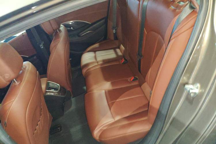 Used Buick LaCrosse 2013 2.4L SIDI Luxury Comfort Edition Left Rear Seat