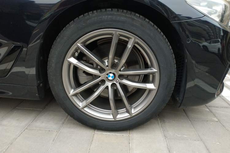 Used BMW 5 Series (Import) 2019 Restyled 525i M Sport Package
