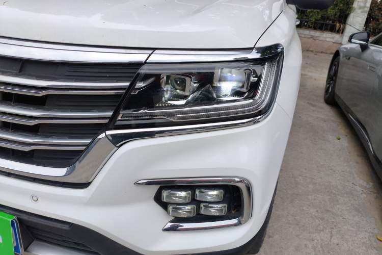 Used Roewe RX8 2018 30T Smart Connectivity All-Wheel Drive Supreme Edition Left Front Headlight