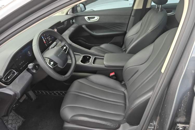 Used Roewe D7 2025 DMH 125km World Champion Excellence Edition