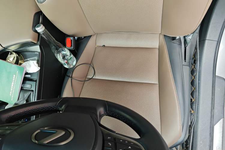 Used Lexus ES 2022 300h Deluxe Edition