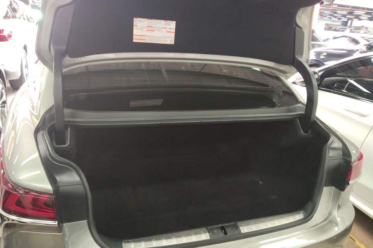 Used Lexus LS 2020 500h Excellence Edition China VI standard
