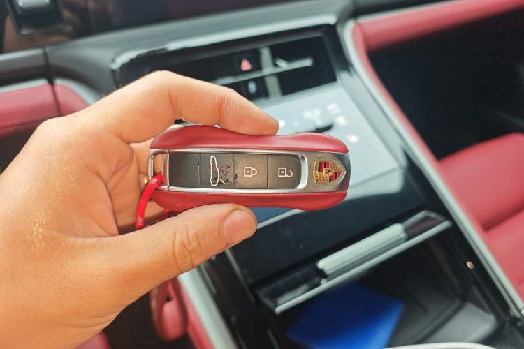 Used Porsche Panamera 2024 Panamera 4 Executive Long Wheelbase 2.9T Vehicle Key