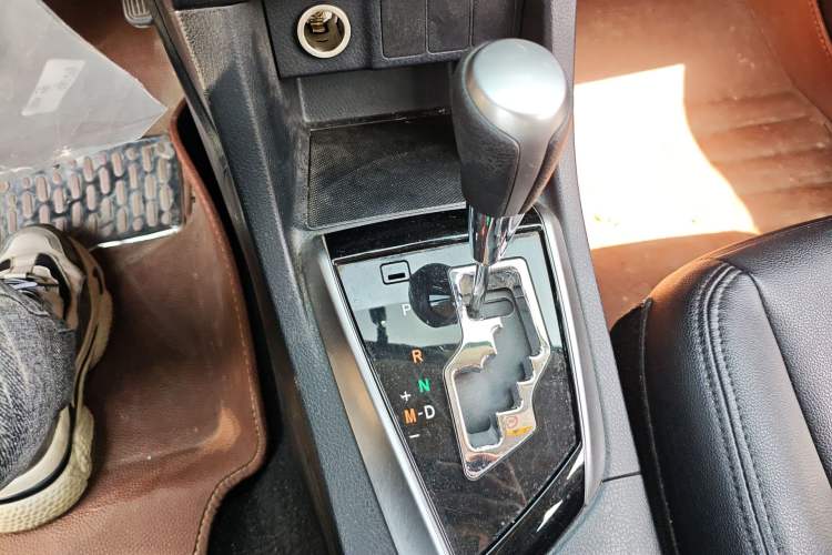 Used Toyota Levin 2014 1.6G CVT Elite Edition Gear Lever