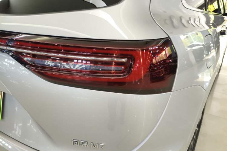 Used Hima AITO M7 2024 1.5T Rear-Drive Plus Version 5 Seats