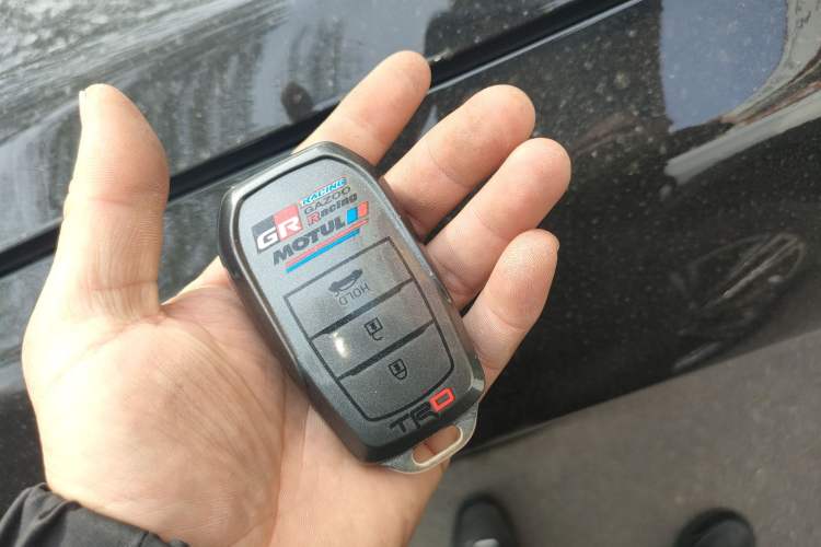 Used Toyota Camry 2024 Dual-Motor 2.0 HE Elite Edition
