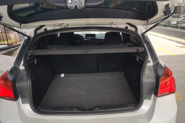 Used BMW 1 Series 2018 118i Sport Design Package
