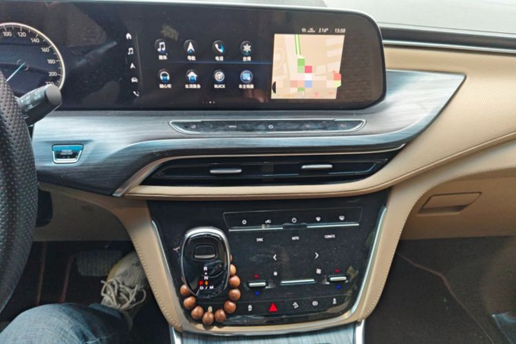 Used Buick GL8 2021 ES Landtrek 653T Luxury Model
