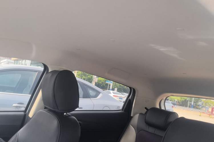 Used CHANGAN Benni E-Star 2022 Charming Edition Colorful Model Lithium-Ion Battery