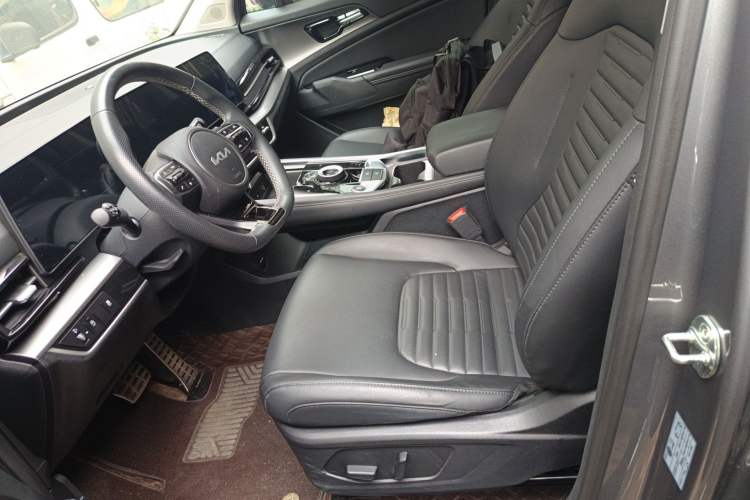 Used Kia Sportage (Chinese Domestic Model) 2023 2.0T Two-Wheel-Drive Prestige Edition
