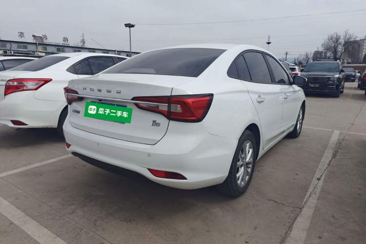 Used Roewe i5 2020 1.5L Manual 4G Connect Luxury Edition