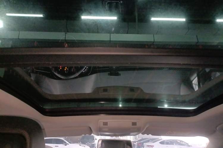 Used Volkswagen Magotan 2017 330TSI DSG Leading Model
