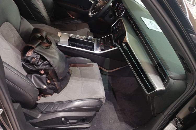 Used Audi A6L 2021 40 TFSI Luxury Dynamic Edition Right Front Seat