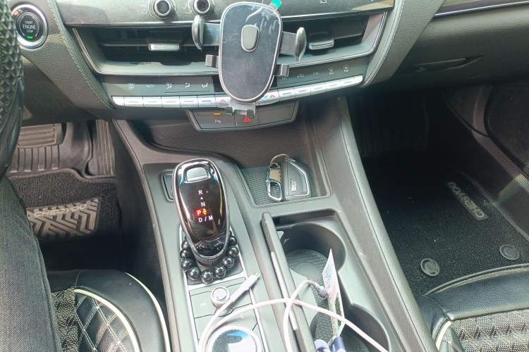 Used Cadillac CT5 2020 28T Fashion Edition Gear Lever