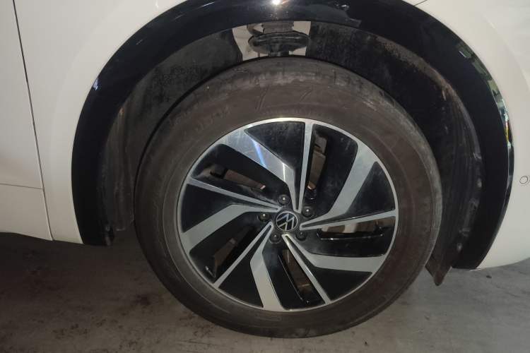 Used Volkswagen Viloran 2022 330TSI Luxury Edition
