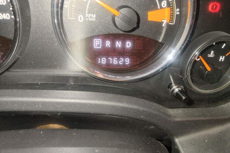 Used Jeep Compass 2014 Revised Version 2.4L Four-Wheel Drive Comfort Edition Odometer Close Up