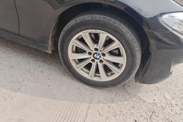 Used BMW 5 Series 2013 525Li Luxury Model