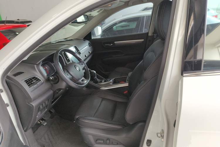 Used Renault Koleos 2017 2.5L Two-Wheel Drive Prestige Edition Left Front Seat