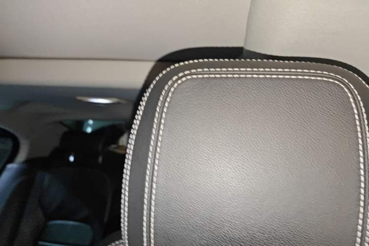 Used Jaguar XE 2015 2.0T 240 PS R-Sport
