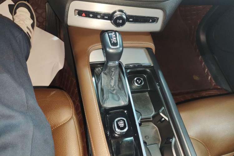 Used Volvo XC90 2020 T5 Smart Drive Luxury Edition 5 Seats
