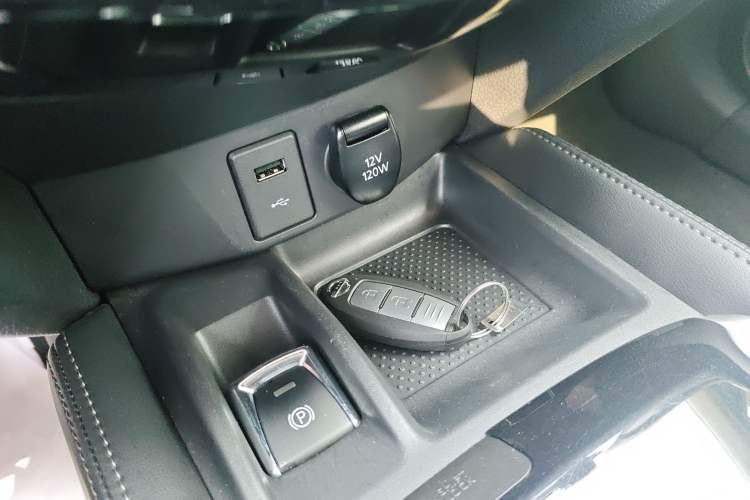 Used Nissan X-Trail 2023 Classic 2.0L Two-Wheel Drive Smart Connect & Comfort Edition Vehicle Key