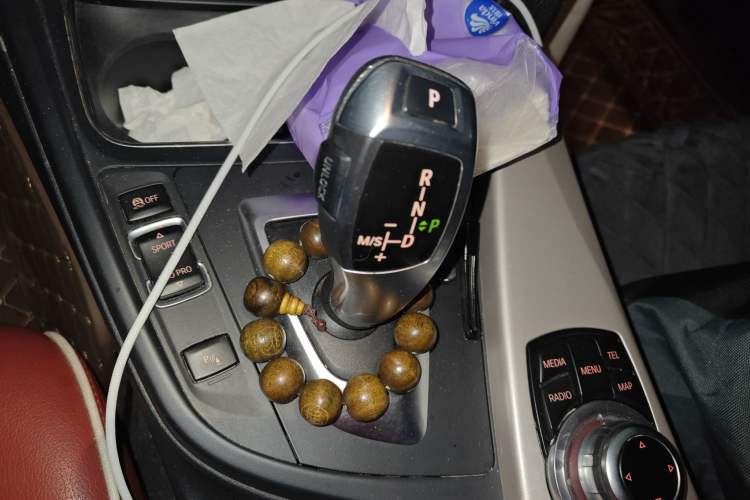 Used BMW 3 Series 2015 320Li Luxury Edition Fashion Model Gear Lever