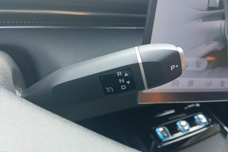 Used Deepal L07 2025 530 Ultra DeepBlue Intelligent Driving AD PRO Pure-Electric Version
